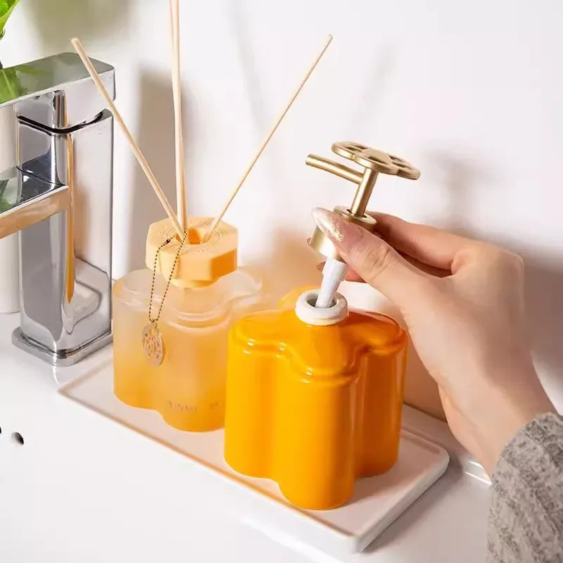 Ceramic Orange Floral Liquid Soap Dispenser Bathroom Toilet Hand Sanitizer Shampoo Bottle Soap Dispensers Bathroom Accessories