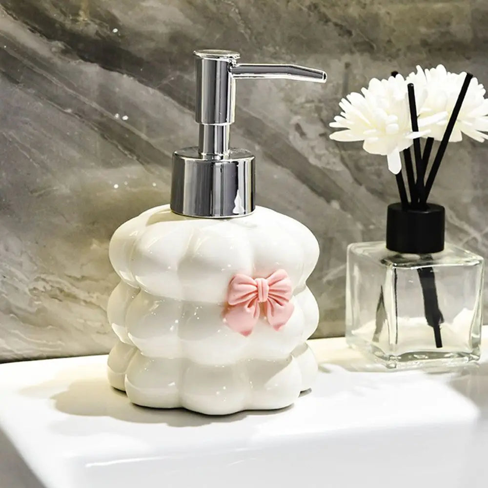 250ml Liquid Soap Dispenser Press Separated Bottle Bathroom Accessories Ceramic Body Wash Shampoo Dispenser Bottle Home Decor
