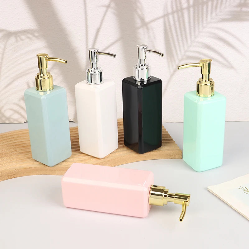 250ml Liquid Soap Dispenser Refillable Pump Bottle Square Bathroom Accessory Shampoo Conditioner Container Beauty Salon