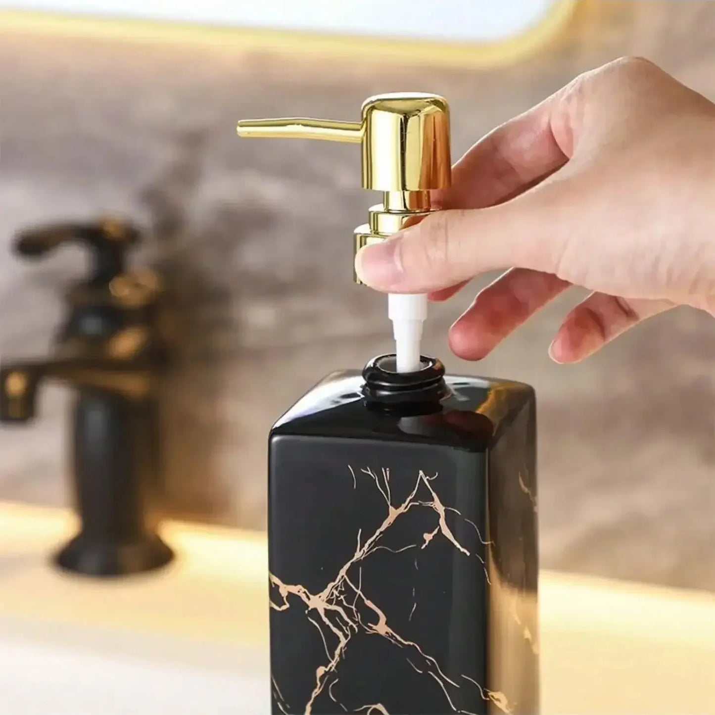Ceramic soap dispenser 350ml  European Creative Marble Texture Refillable Press Soap Dispenser Liquid Dispenser